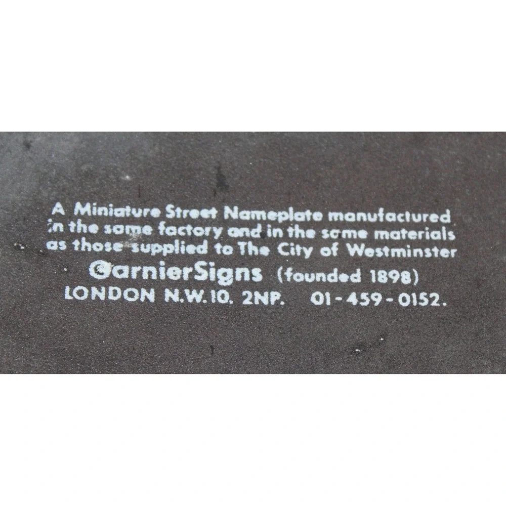Downing Street SW1 miniature enamel sign City of Westminster Garnier Gifts